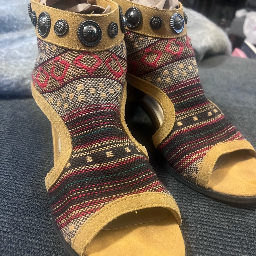 Very Volatile Patterned Open-Toe Ankle Booties